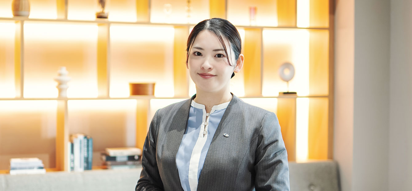 people_img06_1338x620_02